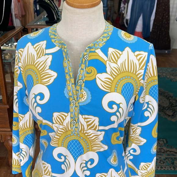 JMcLaughlin Blue/Gold Pattern Top/Tunic Size Medium - Picture 4 of 11